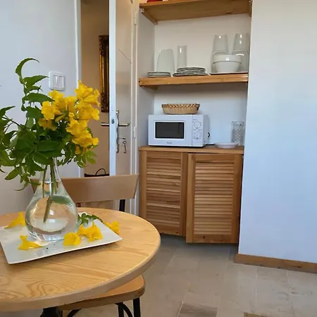 Des Appartements A La Marsa Plage Pieds Dans L'Eau Dar Salah Bey Exterior photo
