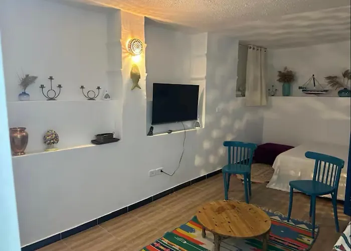 Des Appartements A La Marsa Plage Pieds Dans L\'Eau